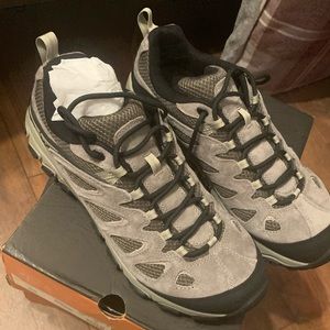 Merrell men’s Pulsate vent hiking shoes NEW